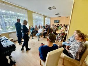 Policjanci z Komisariatu Szczecin – Dąbie spotkali się z podopiecznymi Środowiskowego Domu Samopomocy