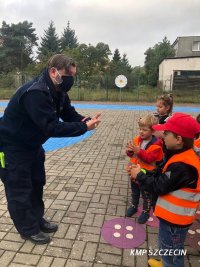 Bezpiecznie z Policją - Spotkanie z Przedszkolakami Przedszkola Montessori Pod Aniołami