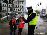 „Bezpieczny pieszy” - działania szczecińskiej drogówki podczas ferii zimowych
