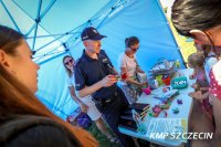 Piknik z udziałem policjantów z okazji Dnia Rodziny na Jasnych Błoniach