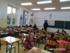 Kolejne spotkanie policjantów z najmłodszymi, tym razem na terenie Niebuszewa