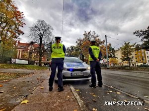 policjanci podczas akcji NURD