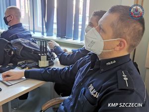 Policjanci ze szczecińskiej „drogówki” doskonalą swoją wiedzę i umiejętności