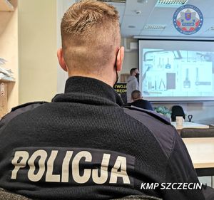 Policjanci ze szczecińskiej „drogówki” doskonalą swoją wiedzę i umiejętności