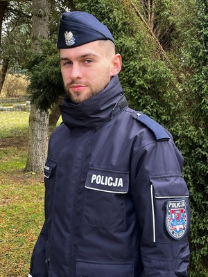 Młody policjant będący jeszcze w trakcie szkolenia podstawowego ujął pijanego kierowcę