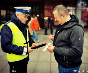 Odblask na walentynki od policjantów z drogówki