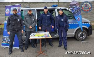 XII Wielki Kiermasz Charytatywny Paczki dla Bohatera z udziałem szczecińskich policjantów