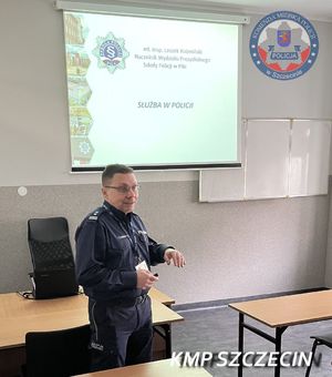 Szczecińscy maturzyści klas mundurowych z wizytą w Szkole Policji w Pile