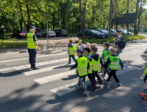 Spotkanie edukacyjne w komisariacie. Kolejna grupa przedszkolaków już wie, jak zadbać o swoje bezpieczeństwo