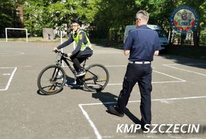 W Szczecinie pod okiem policjantów ruszyły egzaminy na kartę rowerową