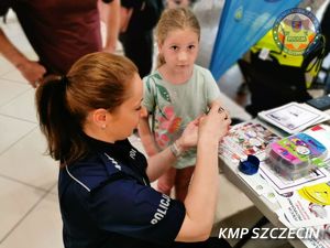 Rowerowe miasteczko ze szczecińskimi policjantami. Można było oznakować swój jednoślad