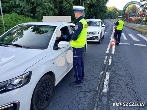 Nie tylko na podwójnym gazie ale i z nadmierną prędkością