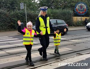 Zajęcia na temat ruchu drogowego w praktyce – kolejni podopieczni przedszkola wiedzą już, jak zachować się na drodze