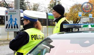 Dzisiaj 1 listopada – Dzień Wszystkich Świętych. Jest to kolejny dzień wytężonej pracy szczecińskich policjantów, którzy czuwają nad bezpieczeństwem