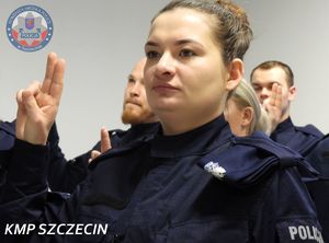 Kolejni nowi policjanci w Szczecinie złożyli ślubowanie – do końca roku został jeszcze jeden nabór