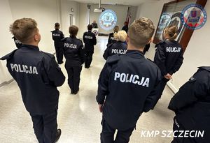 Kolejni nowi policjanci w Szczecinie złożyli ślubowanie – do końca roku został jeszcze jeden nabór