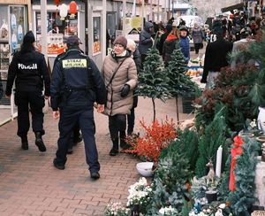 Policyjne kontrole na targowiskach ryb i choinek nie wykazały nieprawidłowości
