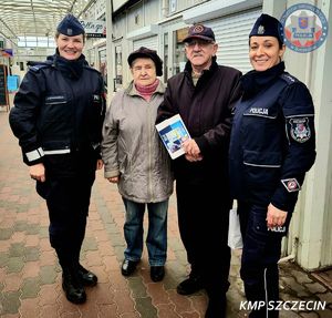 &quot;Strzeżonego sąsiad strzeże&quot; – policjanci edukują seniorów na temat bezpieczeństwa domowego