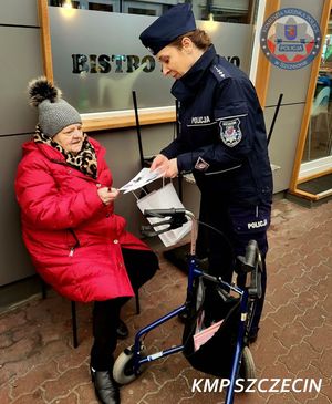 &quot;Strzeżonego sąsiad strzeże&quot; – policjanci edukują seniorów na temat bezpieczeństwa domowego