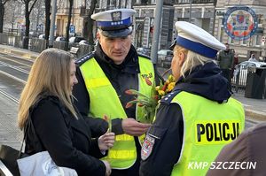 Szczecińska drogówka uczciła „Dzień Kobiet” działaniami NURD