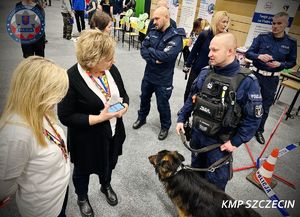 Szczecińscy Policjanci na Targach Edu Day promowali swój zawód