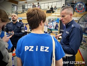 Szczecińscy Policjanci na Targach Edu Day promowali swój zawód