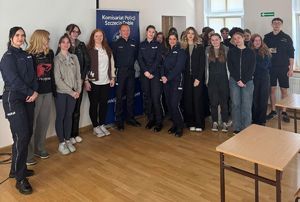 Policjanci z Komisariatu Szczecin–Dąbie promowali swój zawód wśród młodzieży