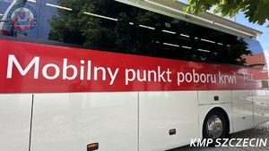 Policjanci z KMP w Szczecinie oddali krew w ramach akcji „100 litrów krwi na 100-lecie kobiet w Policji”