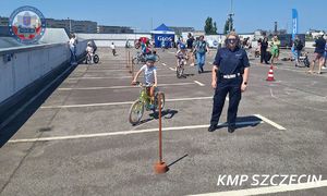 Wyścigi rowerkowe z udziałem szczecińskich policjantów