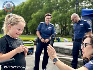 Festyn &quot;Bezpieczna Droga do Lata&quot; na Jasnych Błoniach oficjalnie rozpoczął wakacje w Szczecinie