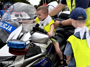 Festyn &quot;Bezpieczna Droga do Lata&quot; na Jasnych Błoniach oficjalnie rozpoczął wakacje w Szczecinie