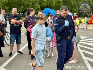 Festyn &quot;Bezpieczna Droga do Lata&quot; na Jasnych Błoniach oficjalnie rozpoczął wakacje w Szczecinie