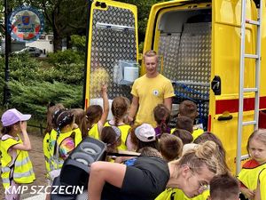 Festyn &quot;Bezpieczna Droga do Lata&quot; na Jasnych Błoniach oficjalnie rozpoczął wakacje w Szczecinie