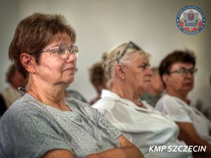 Seniorze, nie daj się oszukać! – policyjne spotkanie profilaktyczne w Pogorzelicy