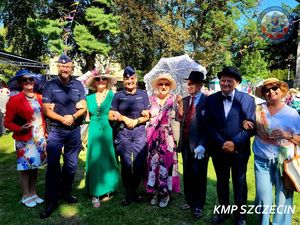 Piknik Senioralny z udziałem policjantów