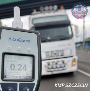 Szczecińska &quot;drogówka&quot; podsumowała weekend: 12 nietrzeźwych zatrzymanych i zero wypadków na terenie miasta