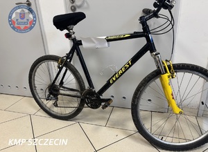 Skuteczna praca szczecińskich &quot;Wywiadowców&quot;. Zatrzymali seryjnego złodzieja rowerów i odzyskali skradzione mienie
