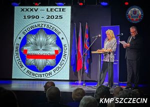 Kierownictwo zachodniopomorskiej i szczecińskiej Policji na obchodach 35-lecia Stowarzyszenia Emerytów i Rencistów Policyjnych