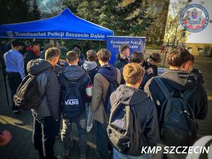 I „Dzień Otwarty” dla kandydatów do służby w Komisariacie Policji Szczecin - Dąbie za nami. Atrakcji i chętnych nie zabrakło