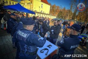 I „Dzień Otwarty” dla kandydatów do służby w Komisariacie Policji Szczecin - Dąbie za nami. Atrakcji i chętnych nie zabrakło