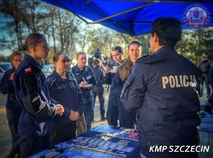 I „Dzień Otwarty” dla kandydatów do służby w Komisariacie Policji Szczecin - Dąbie za nami. Atrakcji i chętnych nie zabrakło
