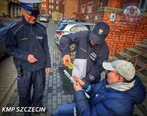 Bohaterski Kuba Znojek odwiedził szczecińskich policjantów. Niesamowita walka o powrót do sprawności inspiruje