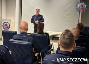 Komendant Miejski Policji w Szczecinie wyróżnił najlepszych funkcjonariuszy za wyniki obowiązkowego testu sprawności fizycznej