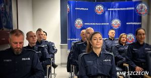 Komendant Miejski Policji w Szczecinie wyróżnił najlepszych funkcjonariuszy za wyniki obowiązkowego testu sprawności fizycznej