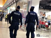 Przedświąteczne kontrole w szczecińskich galeriach handlowych