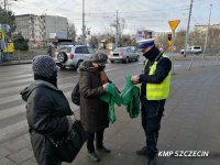 Bezpieczny senior to widoczny senior