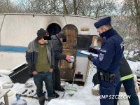 Śródmiejscy policjanci pomagali bezdomnym